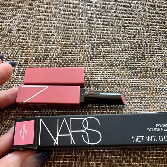 New! NARS Powermatte Lipstick Sweet Disposition - Picture 4 of 4